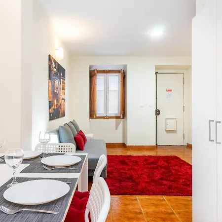 Lisboa, Lisbon, Charming Patio House, , Wifi, Air Conditioning, Near Metro, By Ig Apartment Lisbon