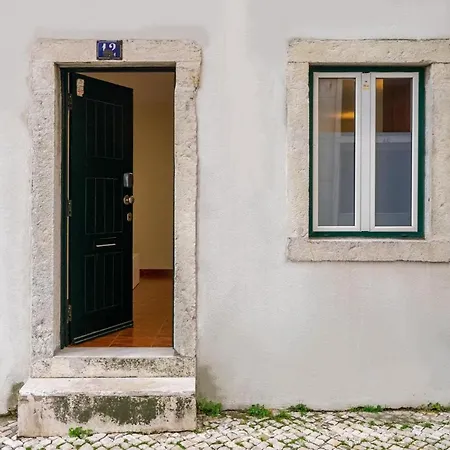 Lisboa, Lisbon, Charming Patio House, , Wifi, Air Conditioning, Near Metro, By Ig *