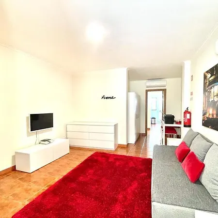 Lisboa, Lisbon, Charming Patio House, , Wifi, Air Conditioning, Near Metro, By Ig