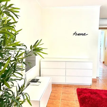 Lisboa, Lisbon, Charming Patio House, , Wifi, Air Conditioning, Near Metro, By Ig *